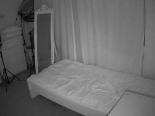 voyeurcam-julmodels-reallife-3 webcam model stream image