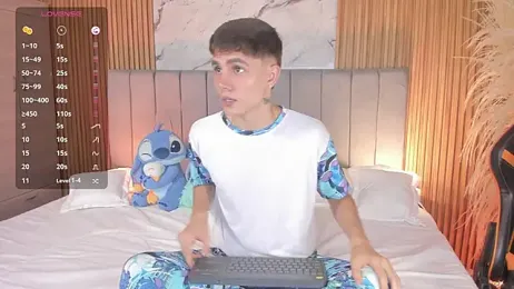 DustinLevine webcam model stream image