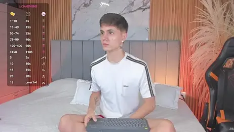 DustinLevine webcam model stream image