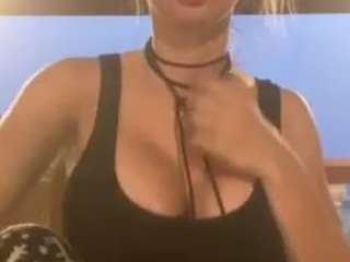 roryjhey webcam model stream image