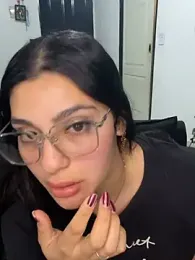 lucia2919 webcam model stream image