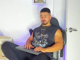 Ezzio Scolaro webcam model stream image