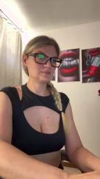 LoveLola26 webcam model stream image