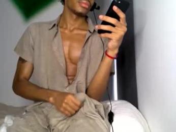 blackbulltitus webcam model stream image