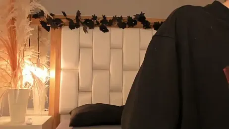 Daphne_And_Roger webcam model stream image