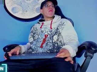 bennet-gray webcam model stream image