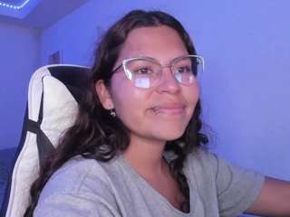 lady-brownnnn webcam camsoda model stream image