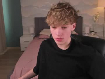 lovely_kevin_ webcam model stream image