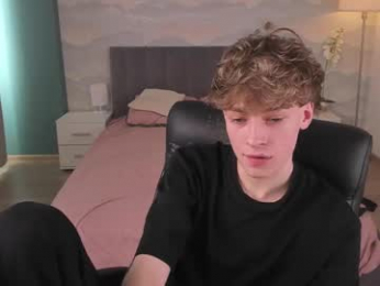 lovely_kevin_ webcam model stream image