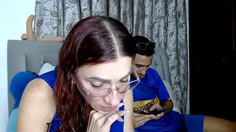 sweethoneytsx webcam stripchat model stream image