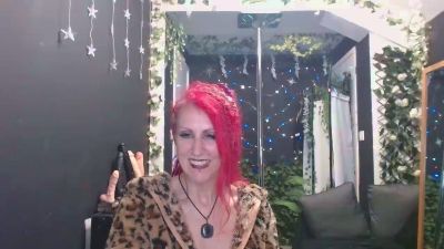 SkySparks webcam model stream image