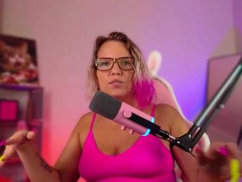 Lady_Shine webcam model stream image