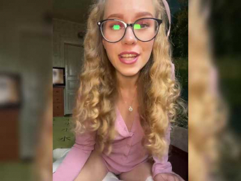 Milana22a webcam model stream image