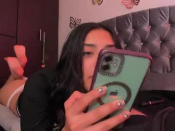 hot_weedlover webcam model stream image