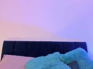 aliceholmes webcam model stream image
