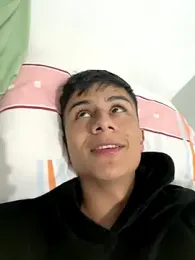 Fernandoo_Oficial webcam stripchat model stream image