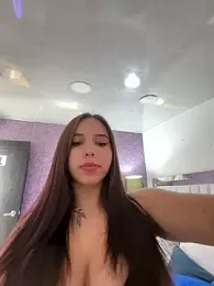 LunaCandy_ webcam model stream image