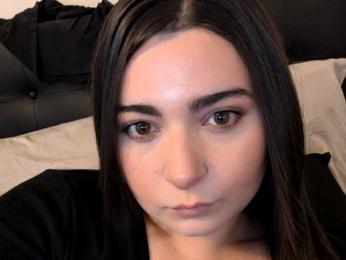 SashaMaroon webcam model stream image