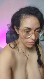 Lucci_Lovee webcam model stream image