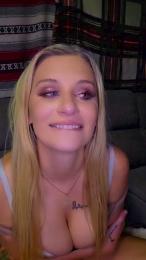 Softglammess webcam model stream image