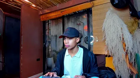 AlanCutee webcam model stream image