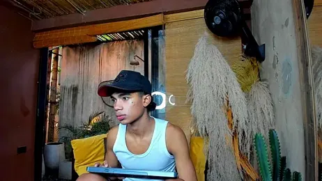 AlanCutee webcam model stream image