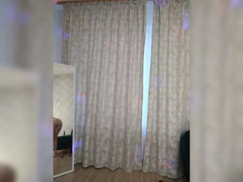 Kirakedi webcam model stream image