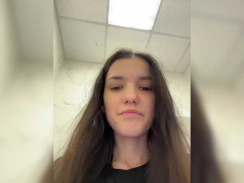 Emilechka webcam model stream image
