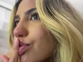 urgfmandy webcam model stream image