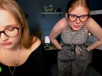 amelia_shiny_ webcam model stream image