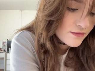 leravalentini webcam model stream image