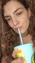 Almita02 webcam model stream image