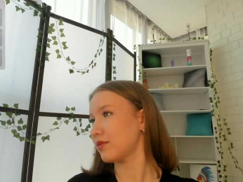 EvaSweet webcam model stream image