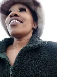 CocoSexyBabe webcam stripchat model stream image