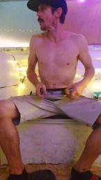 good_thrust webcam model stream image