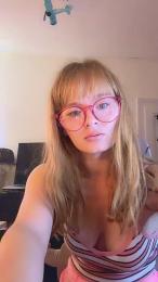 AndreaGarcia1 webcam model stream image