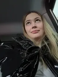 blonde_exe webcam model stream image