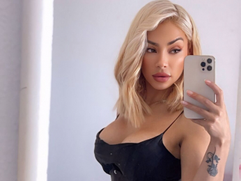 LindaDu webcam model stream image