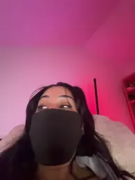queen-chamss webcam stripchat model stream image