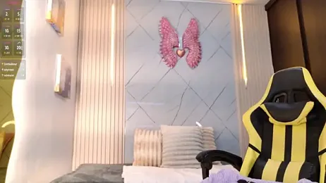 Sara_swift9 webcam stripchat model stream image