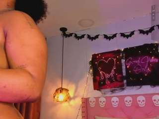 tanishaluxxx webcam camsoda model stream image