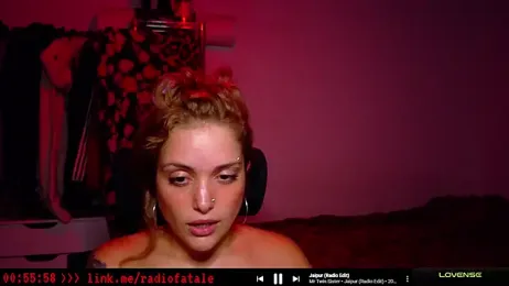 radiofatale webcam model stream image