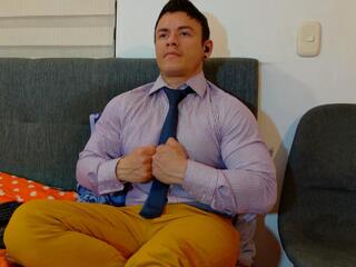 Danny Musclehot webcam model stream image