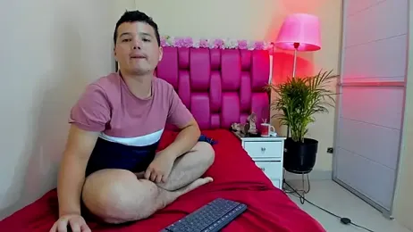 Adventures_of_young_ webcam model stream image
