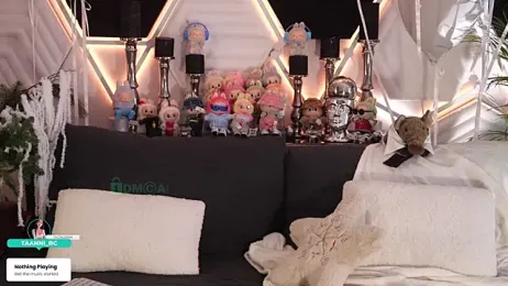 taanni_bc webcam model stream image