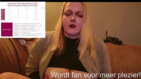 HotAriel webcam stripchat model stream image