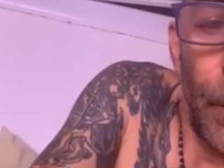 righthondj webcam model stream image