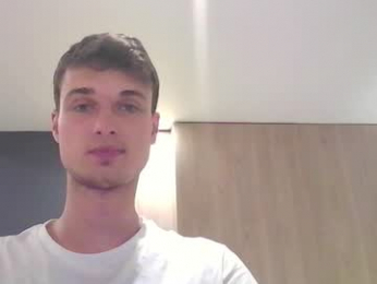 london_tomy webcam model stream image