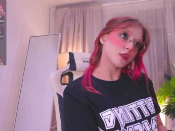 CrazyWine webcam model stream image