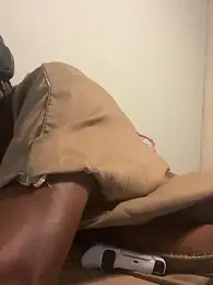 MoMoves96 webcam model stream image